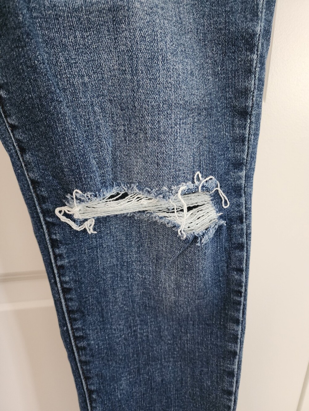 Risen High-Rise Distressed Skinny Jeans - Blue. Size 15/32. Like New Condition. - Picture 4 of 12